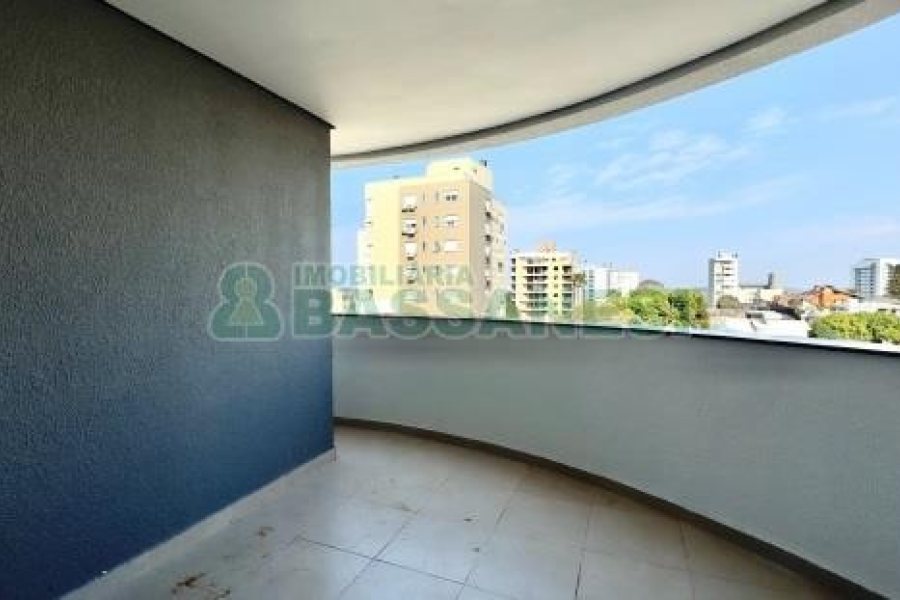 Apartamento com 108m², 3 dormitórios, 2 vagas, no bairro Panazzolo em Caxias do Sul para Comprar