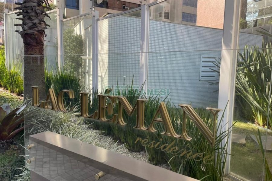 Apartamento com 245m², 3 dormitórios, 4 vagas, no bairro Madureira em Caxias do Sul para Comprar