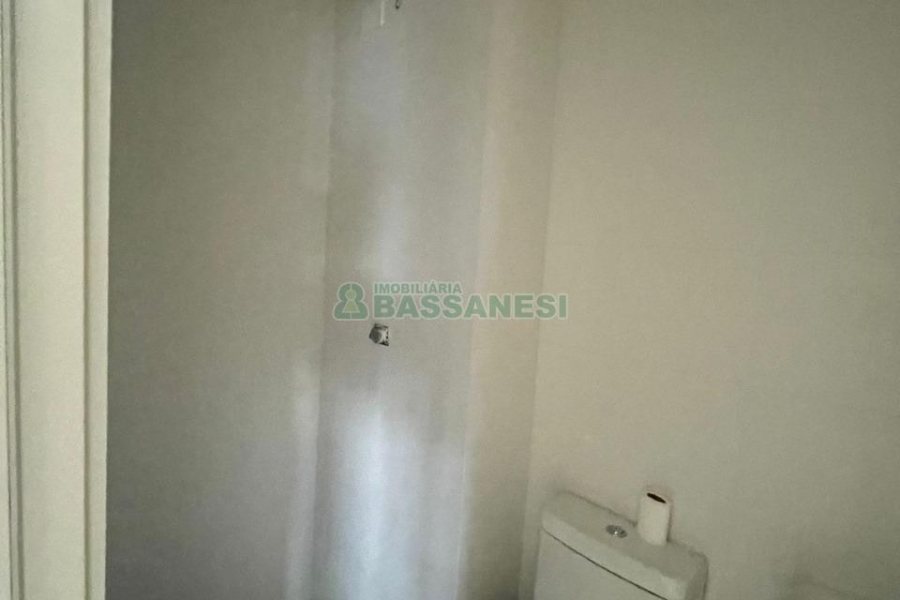 Apartamento com 245m², 3 dormitórios, 4 vagas, no bairro Madureira em Caxias do Sul para Comprar