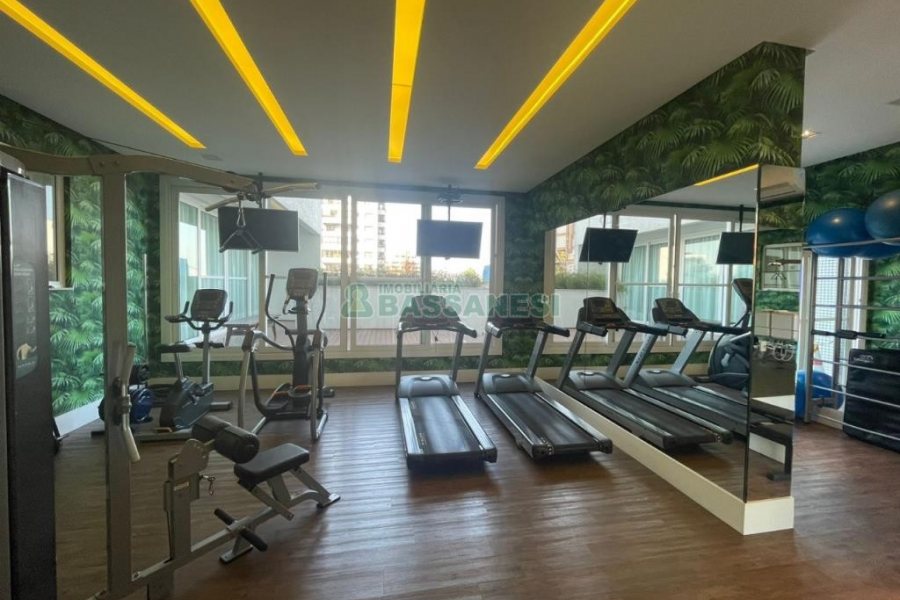 Apartamento com 245m², 3 dormitórios, 4 vagas, no bairro Madureira em Caxias do Sul para Comprar