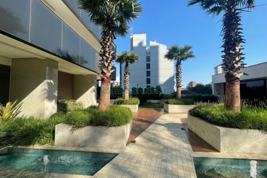 Apartamento com 245m², 3 dormitórios, 4 vagas, no bairro Madureira em Caxias do Sul para Comprar