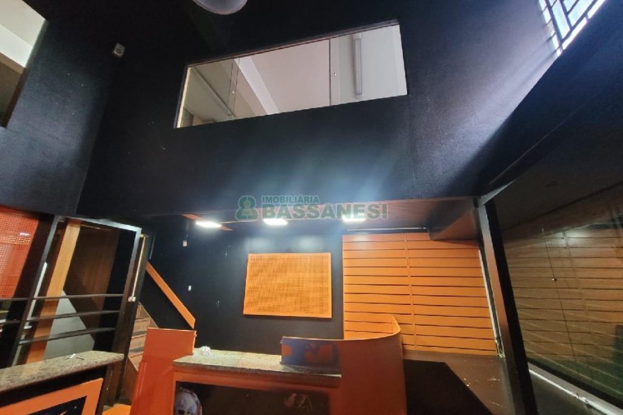 Loja com 290m², no bairro Centro em Caxias do Sul para Alugar