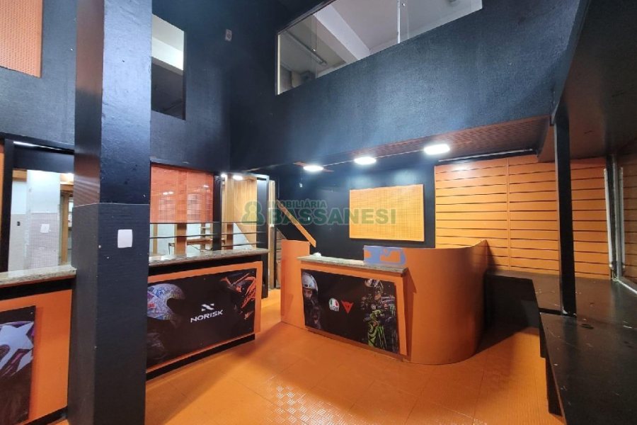 Loja com 290m², no bairro Centro em Caxias do Sul para Alugar