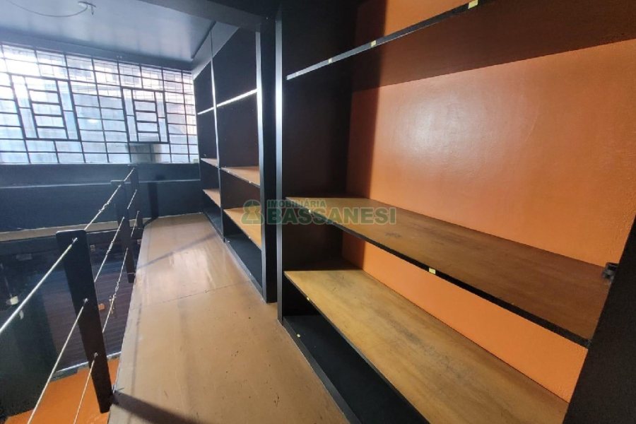 Loja com 290m², no bairro Centro em Caxias do Sul para Alugar