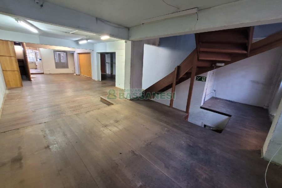 Loja com 290m², no bairro Centro em Caxias do Sul para Alugar