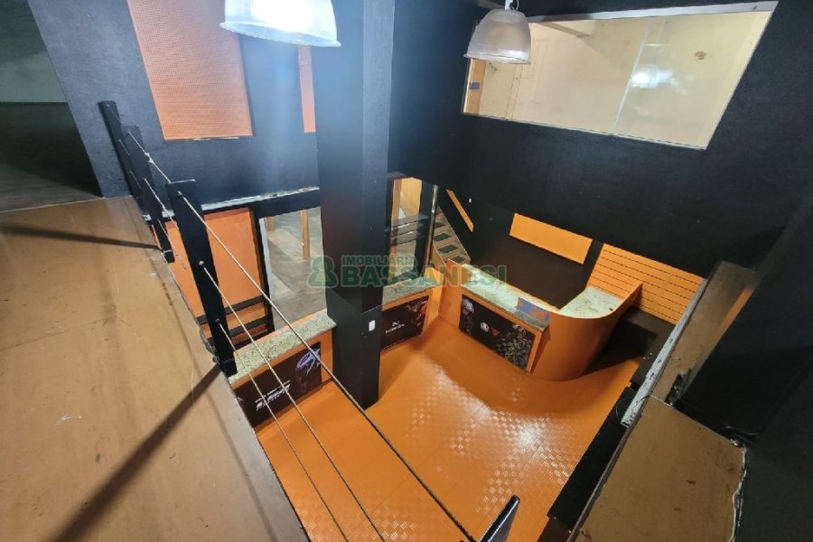 Loja com 290m², no bairro Centro em Caxias do Sul para Alugar