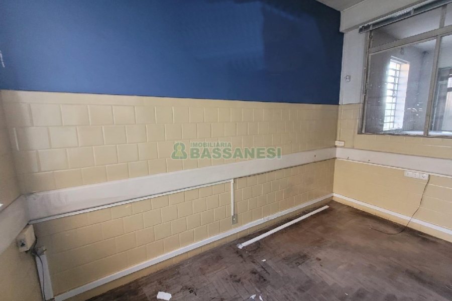 Loja com 290m², no bairro Centro em Caxias do Sul para Alugar