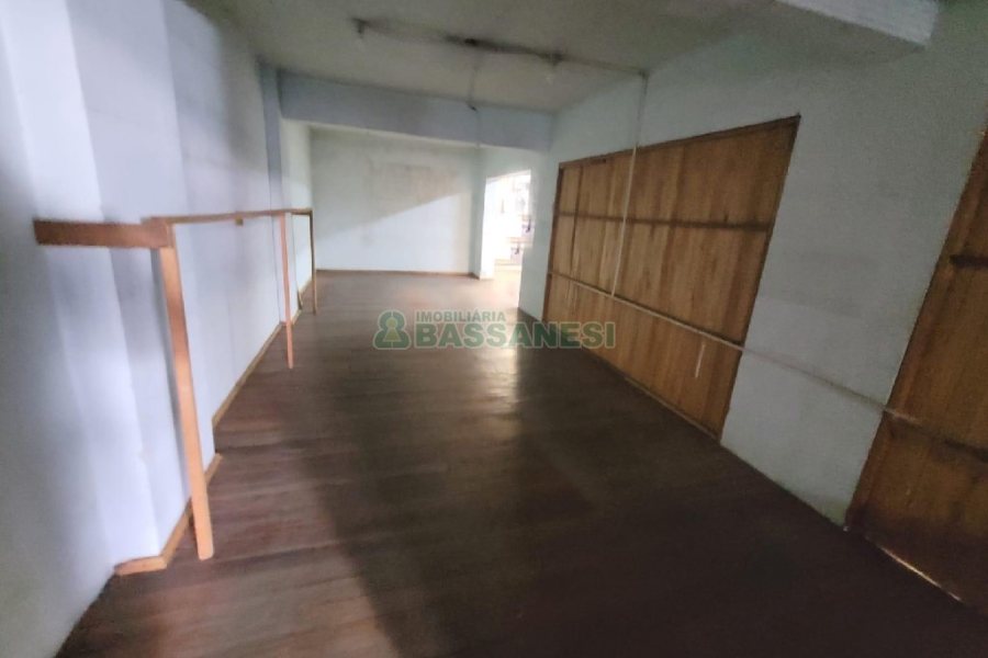 Loja com 290m², no bairro Centro em Caxias do Sul para Alugar