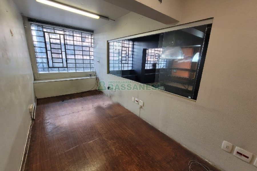 Loja com 290m², no bairro Centro em Caxias do Sul para Alugar