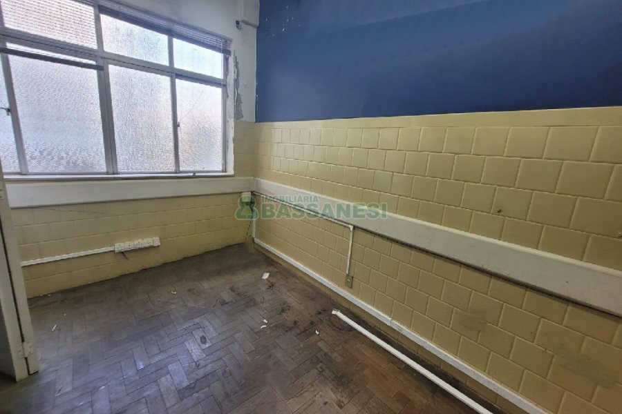 Loja com 290m², no bairro Centro em Caxias do Sul para Alugar