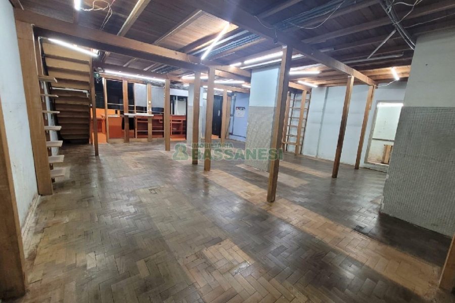 Loja com 290m², no bairro Centro em Caxias do Sul para Alugar