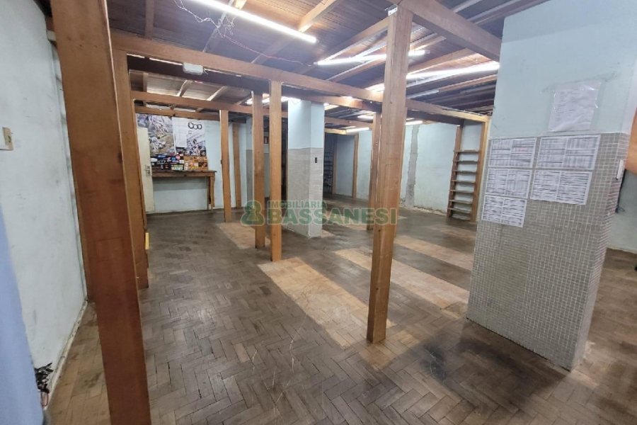 Loja com 290m², no bairro Centro em Caxias do Sul para Alugar