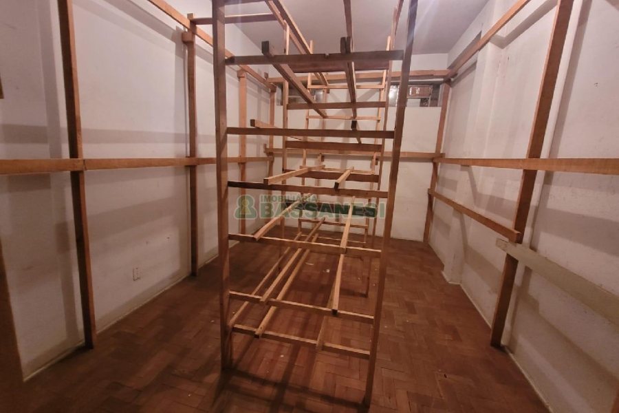 Loja com 290m², no bairro Centro em Caxias do Sul para Alugar