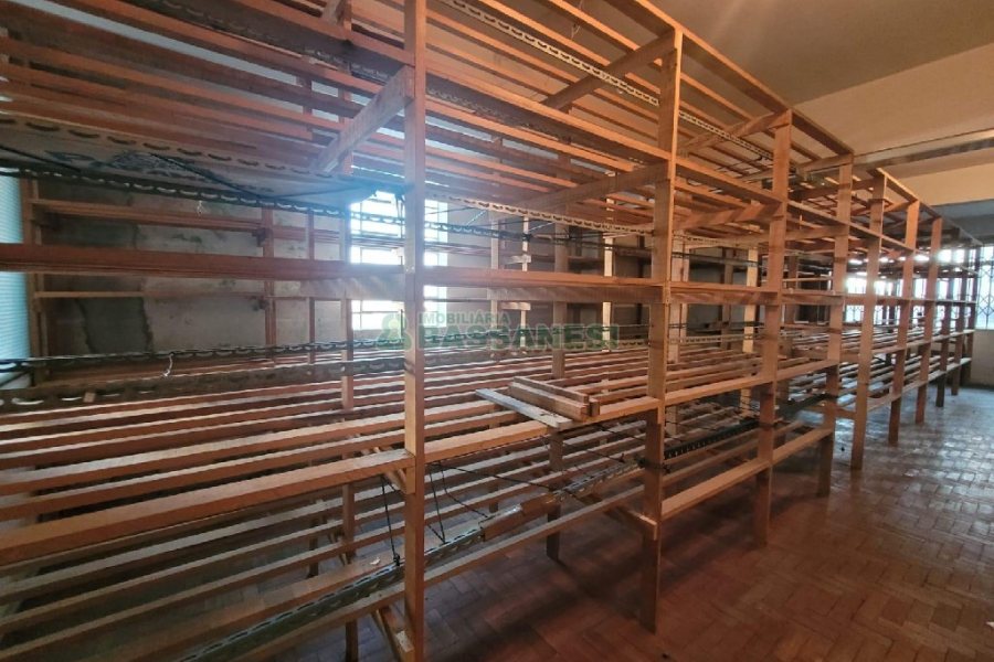 Loja com 290m², no bairro Centro em Caxias do Sul para Alugar