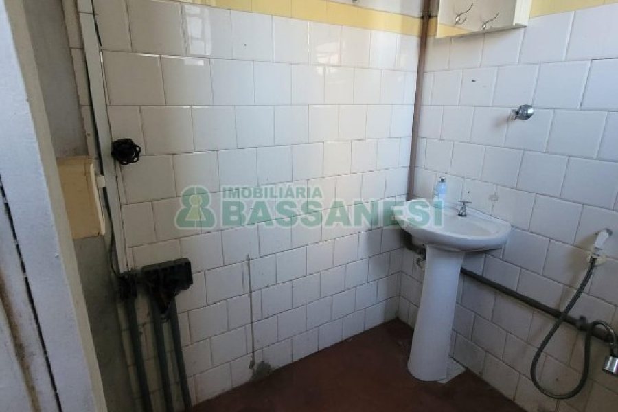 Loja com 290m², no bairro Centro em Caxias do Sul para Alugar