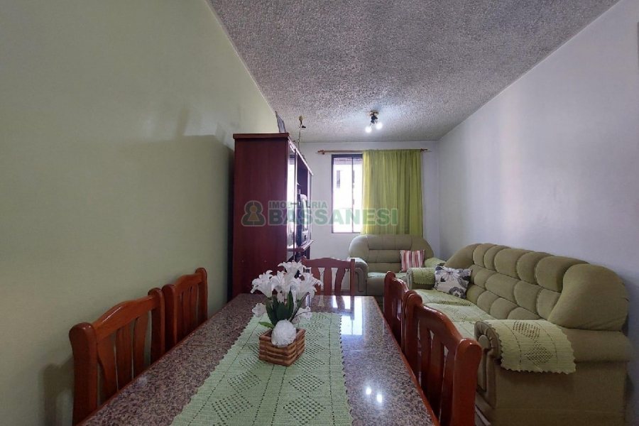 Apto Mobiliado com 54m², 2 dormitórios, no bairro Santa Catarina em Caxias do Sul para Alugar