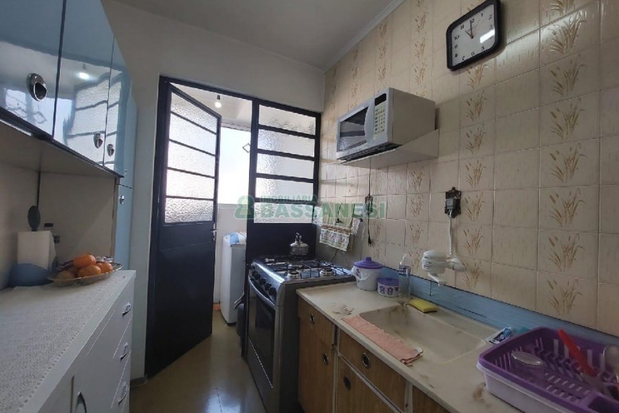 Apto Mobiliado com 54m², 2 dormitórios, no bairro Santa Catarina em Caxias do Sul para Alugar