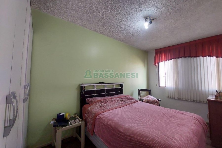Apto Mobiliado com 54m², 2 dormitórios, no bairro Santa Catarina em Caxias do Sul para Alugar