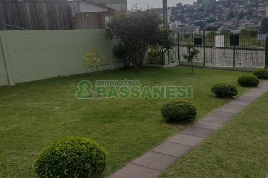 Casa com 136m², 2 dormitórios, 2 vagas, no bairro Salgado Filho em Caxias do Sul para Comprar