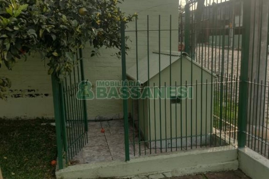Casa com 136m², 2 dormitórios, 2 vagas, no bairro Salgado Filho em Caxias do Sul para Comprar