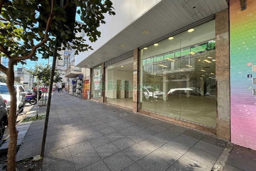 Loja com 600m², no bairro Centro em Caxias do Sul para Alugar