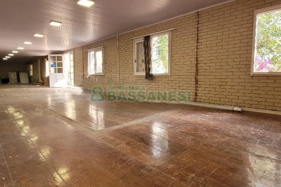 Predio com 669m², no bairro Salgado Filho em Caxias do Sul para Alugar