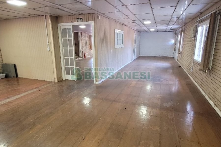 Predio com 669m², no bairro Salgado Filho em Caxias do Sul para Alugar