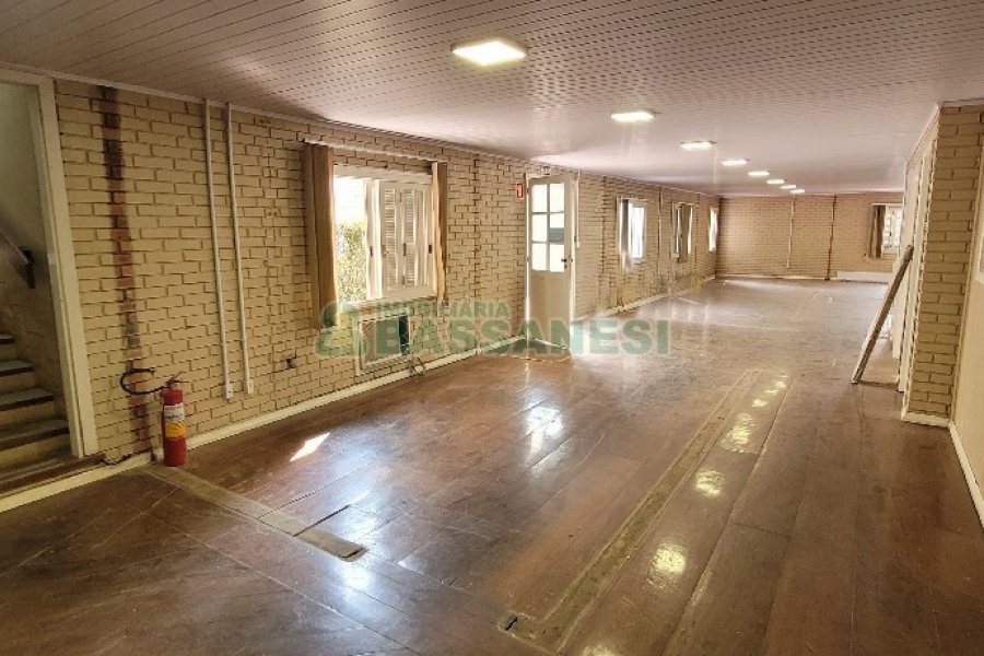 Predio com 669m², no bairro Salgado Filho em Caxias do Sul para Alugar