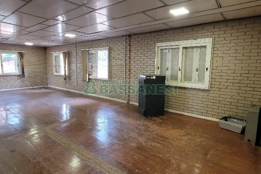 Predio com 669m², no bairro Salgado Filho em Caxias do Sul para Alugar