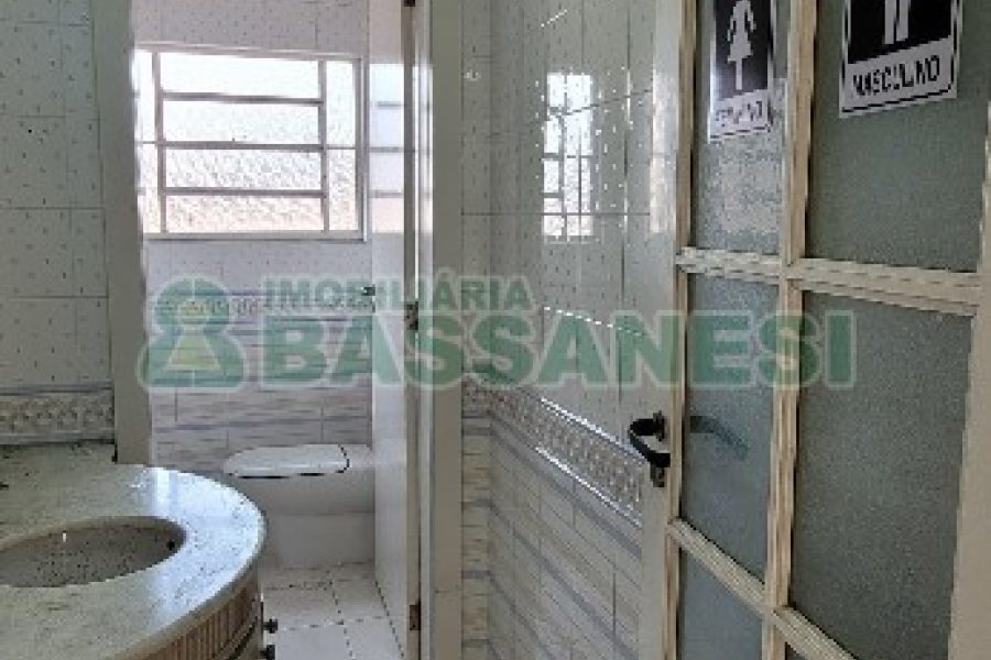 Predio com 669m², no bairro Salgado Filho em Caxias do Sul para Alugar