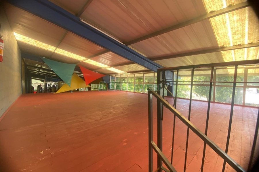 Pavilhão com 600m², 2 vagas, no bairro Bela Vista em Caxias do Sul para Alugar ou Comprar