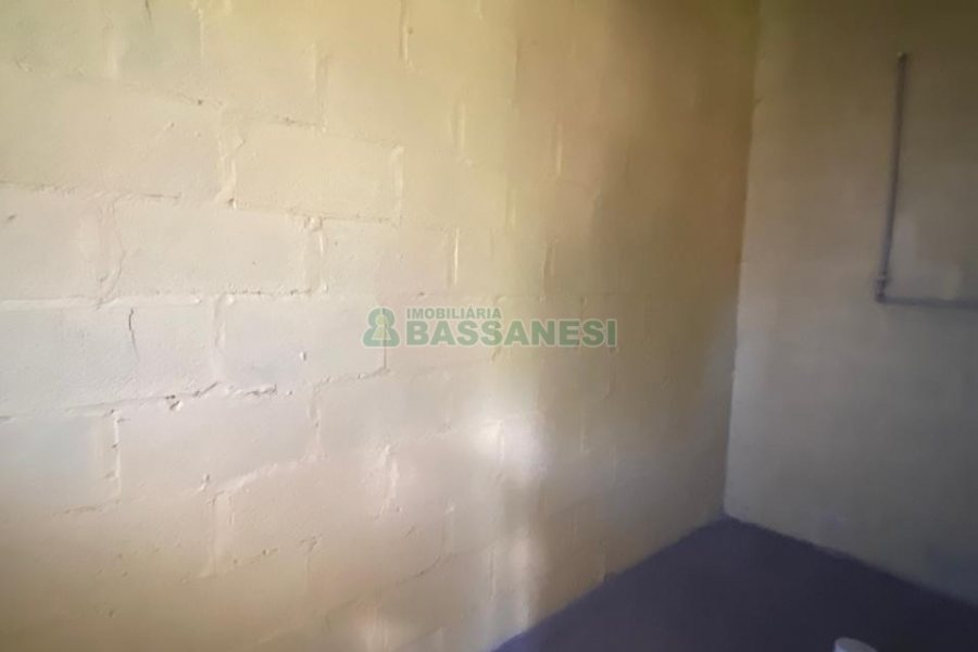 Pavilhão com 600m², 2 vagas, no bairro Bela Vista em Caxias do Sul para Alugar ou Comprar