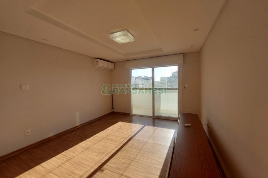 Apto Mobiliado com 90m², 2 dormitórios, 2 vagas, no bairro São Pelegrino em Caxias do Sul para Alugar