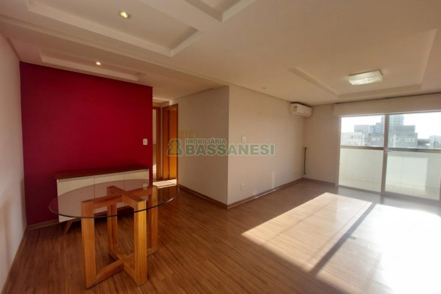 Apto Mobiliado com 90m², 2 dormitórios, 2 vagas, no bairro São Pelegrino em Caxias do Sul para Alugar