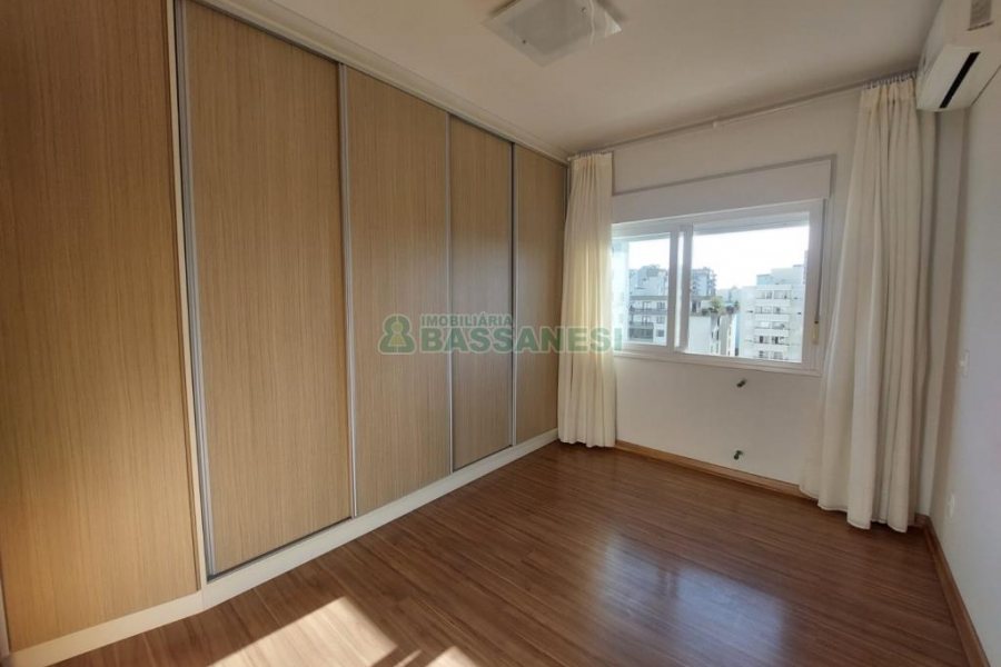 Apto Mobiliado com 90m², 2 dormitórios, 2 vagas, no bairro São Pelegrino em Caxias do Sul para Alugar