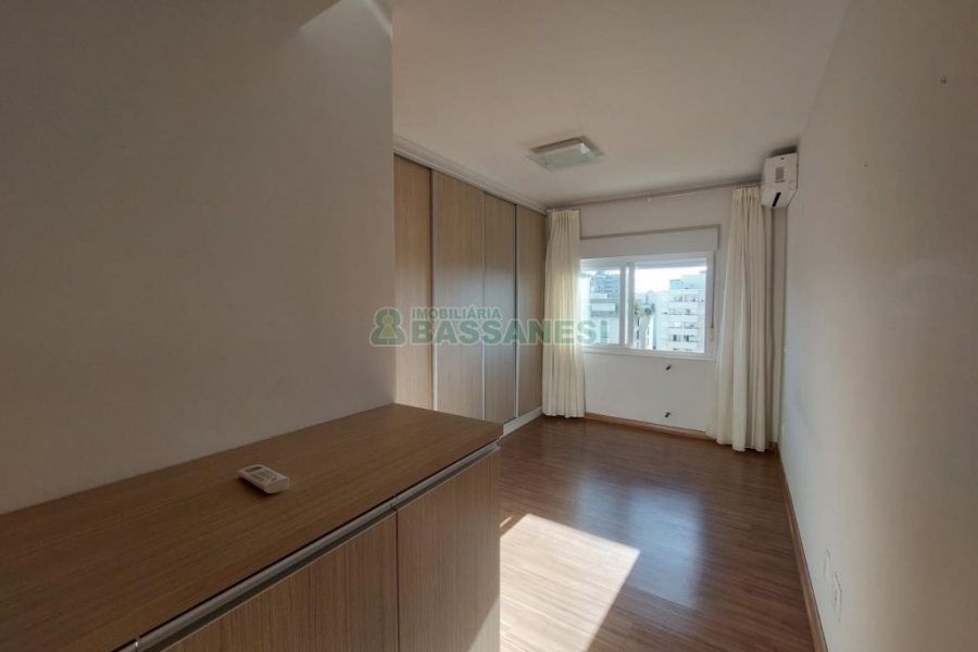 Apto Mobiliado com 90m², 2 dormitórios, 2 vagas, no bairro São Pelegrino em Caxias do Sul para Alugar