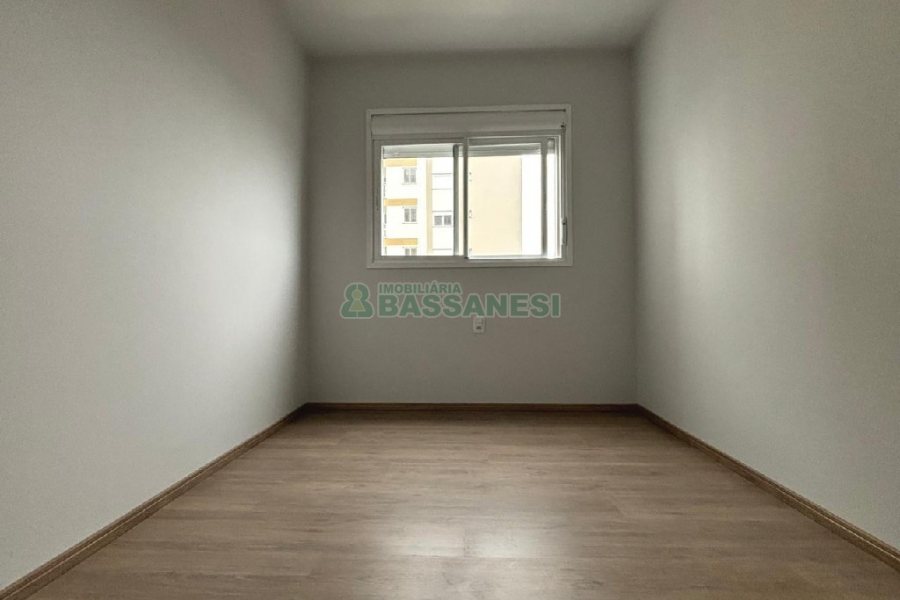 Apartamento com 55m², 2 dormitórios, 1 vaga, no bairro Panazzolo em Caxias do Sul para Alugar