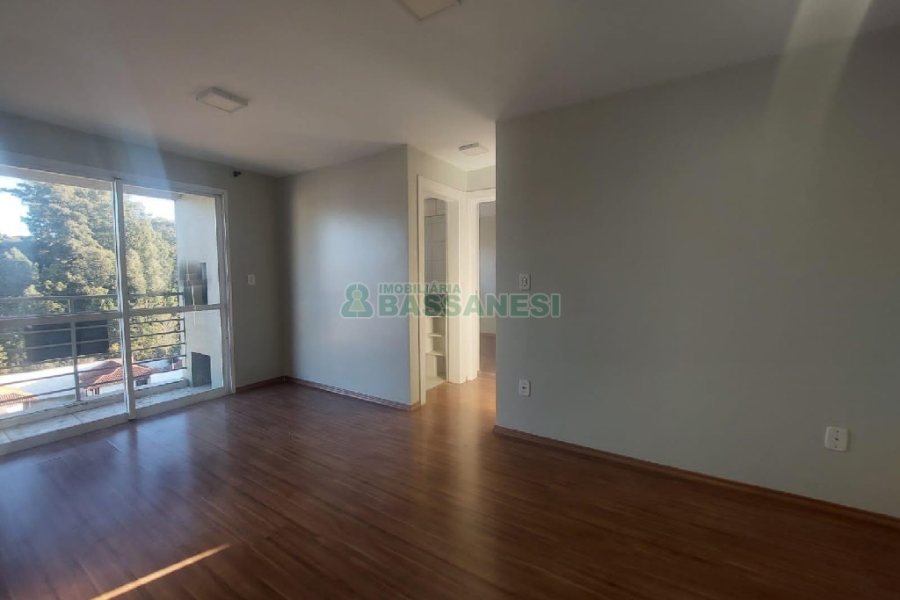 Apartamento com 60m², 2 dormitórios, 2 vagas, no bairro Esplanada em Caxias do Sul para Alugar