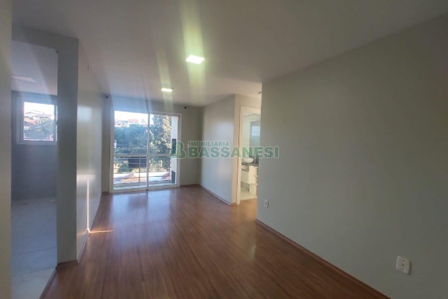 Apartamento com 60m², 2 dormitórios, 2 vagas, no bairro Esplanada em Caxias do Sul para Alugar