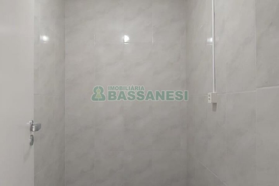 Loja com 100m², no bairro Sagrada Família em Caxias do Sul para Alugar