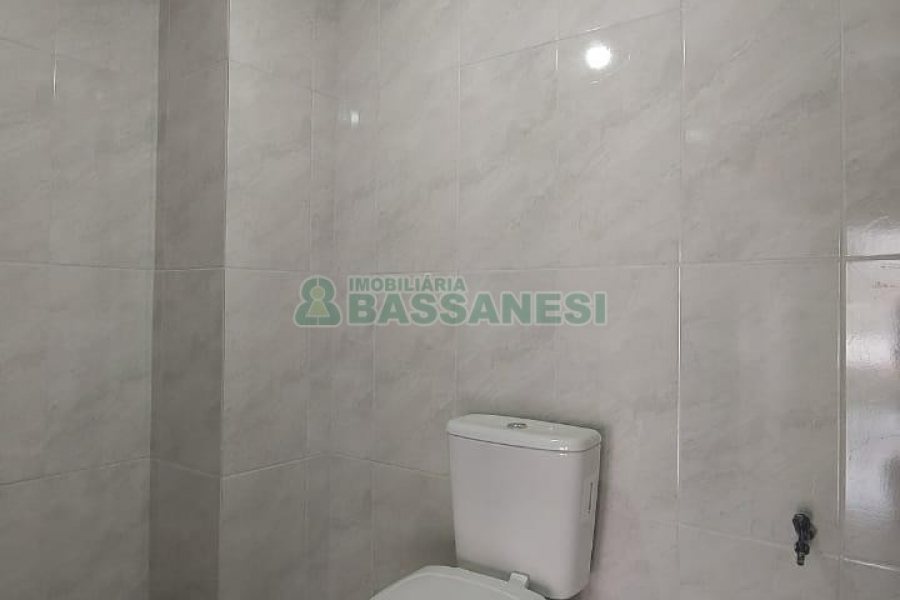 Loja com 100m², no bairro Sagrada Família em Caxias do Sul para Alugar