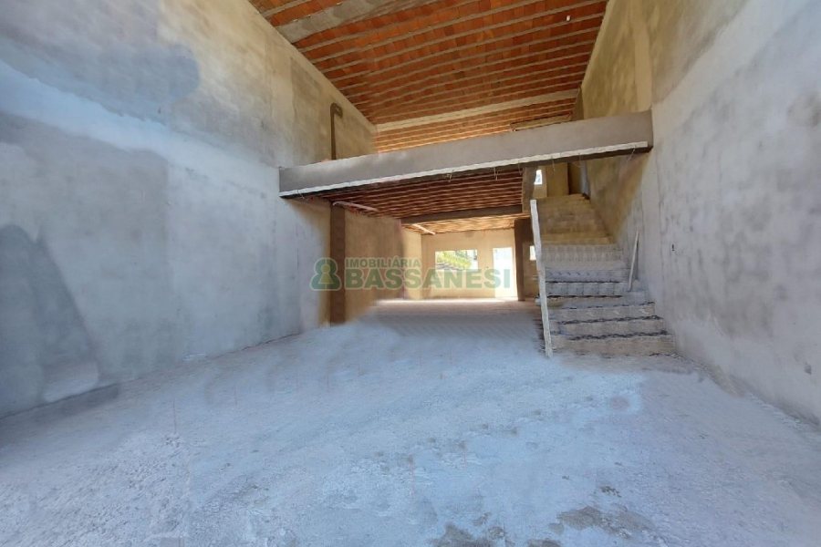 Loja com 138m², no bairro Cruzeiro em Caxias do Sul para Alugar