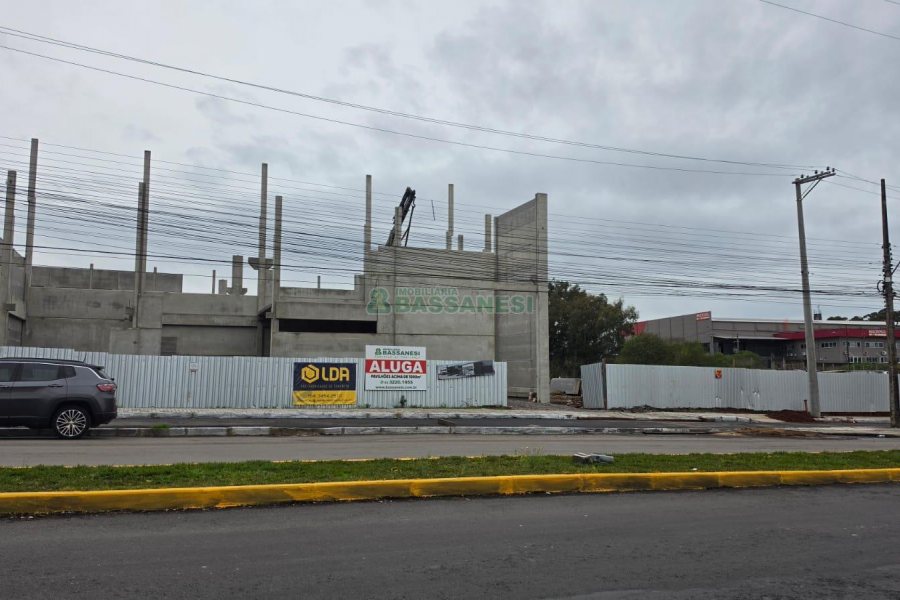 Pavilhão com 1300m², no bairro Desvio Rizzo em Caxias do Sul para Alugar