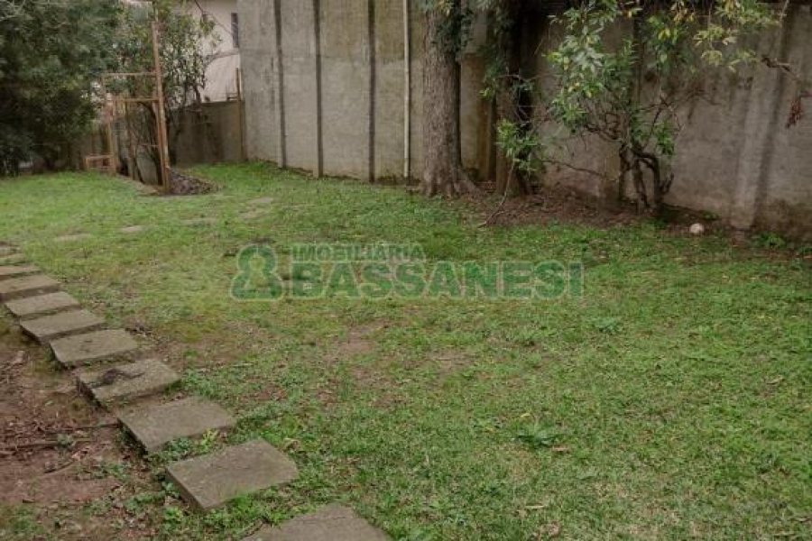 Casa, 8 dormitórios, no bairro São Pelegrino em Caxias do Sul para Comprar