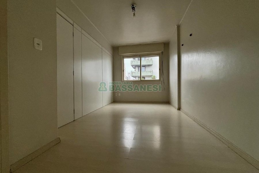 Apartamento com 42m², 1 dormitório, no bairro Lourdes em Caxias do Sul para Alugar