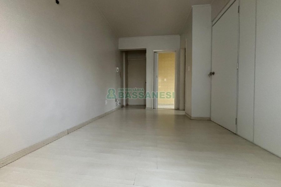 Apartamento com 42m², 1 dormitório, no bairro Lourdes em Caxias do Sul para Alugar