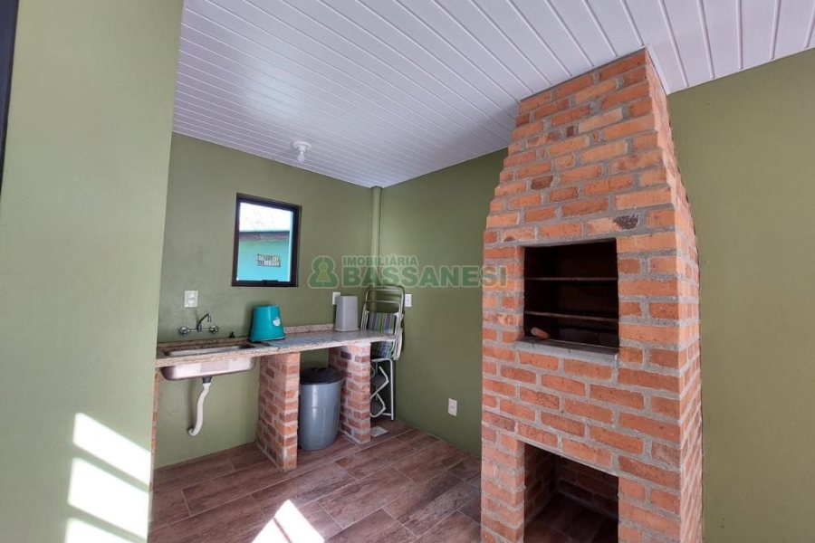 Chácara com 81307m², 4 dormitórios, 2 vagas, no bairro 3 Legua em Caxias do Sul para Comprar
