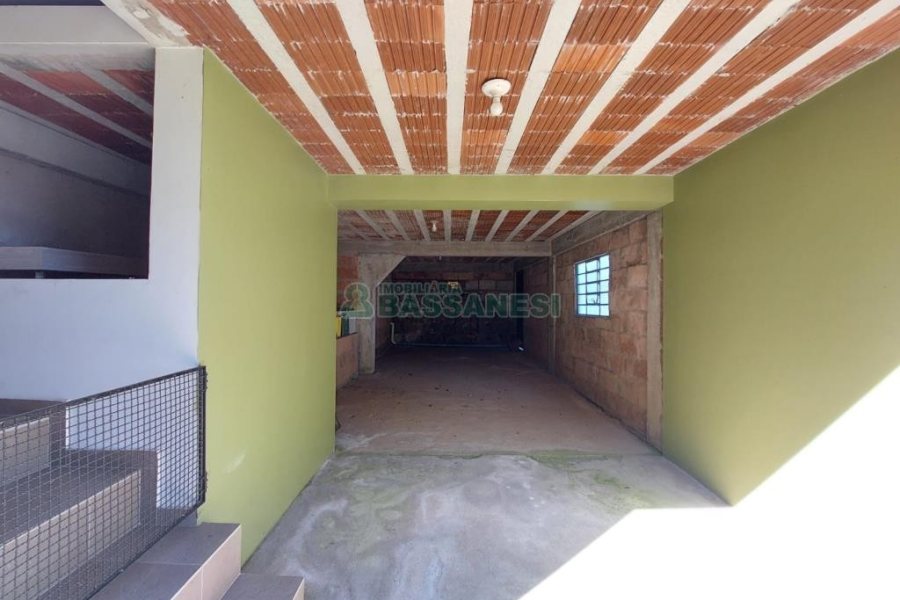 Chácara com 81307m², 4 dormitórios, 2 vagas, no bairro 3 Legua em Caxias do Sul para Comprar