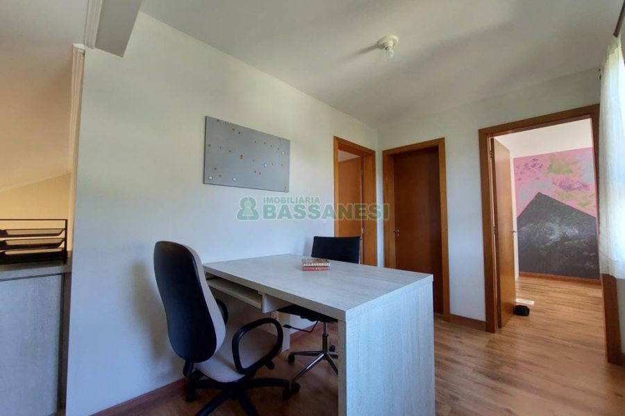 Chácara com 81307m², 4 dormitórios, 2 vagas, no bairro 3 Legua em Caxias do Sul para Comprar