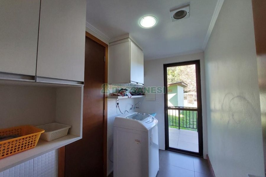 Chácara com 81307m², 4 dormitórios, 2 vagas, no bairro 3 Legua em Caxias do Sul para Comprar